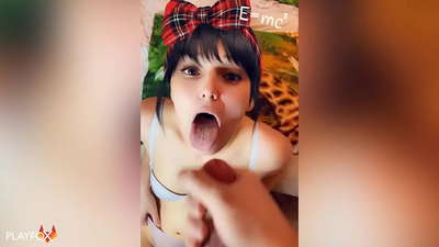 Жогорку класстагы кыз биринчи спермасын оозуна классташынан алат
